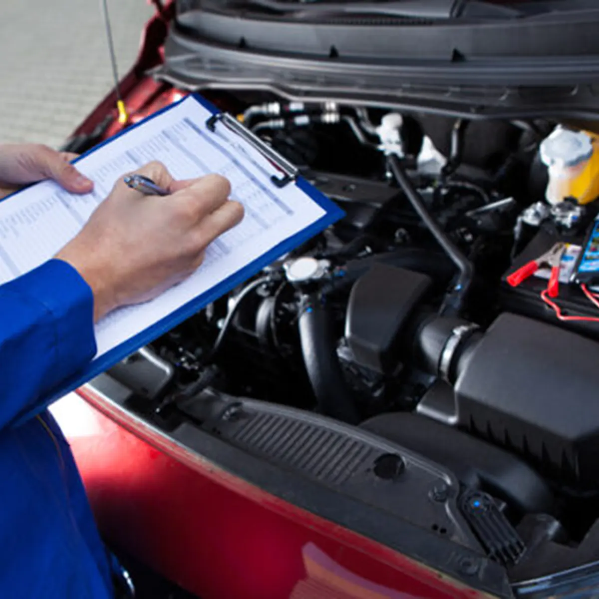When to Replace a Damaged Auto Body Part