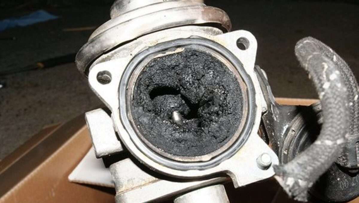 Exhaust Gas Recirculation – Types, Failure, Cleaning, Replacement